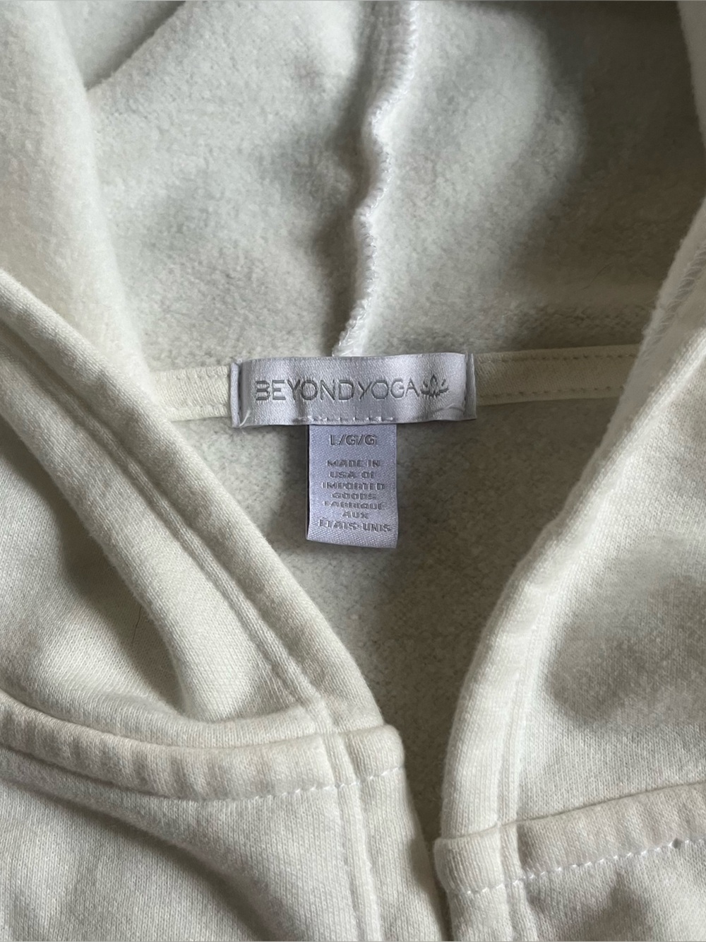 Beyond Yoga On the Go Open Front Hooded Jacket White Pockets Fleece Athleisure - Picture 3 of 10